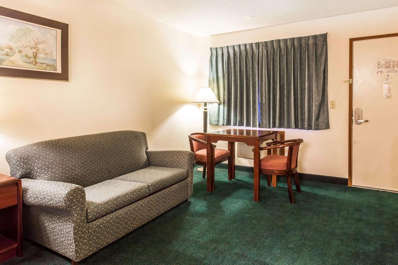 Econolodge Everett Exterior foto